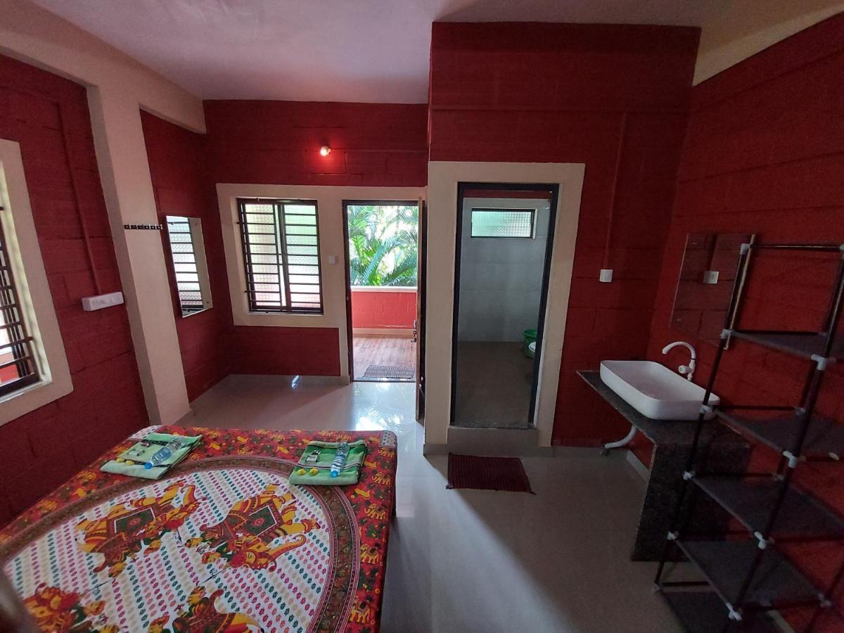 Cocopelli Guest House Gokarna  Ngoại thất bức ảnh